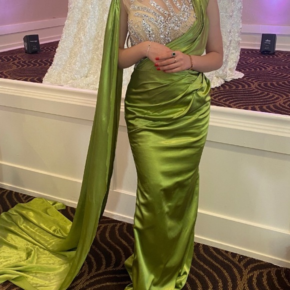 Designer dress, wear one time, I Custom made it - Picture 2 of 4